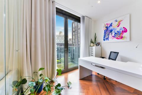 2 bedroom flat for sale, Capital Building, Nine Elms, SW11