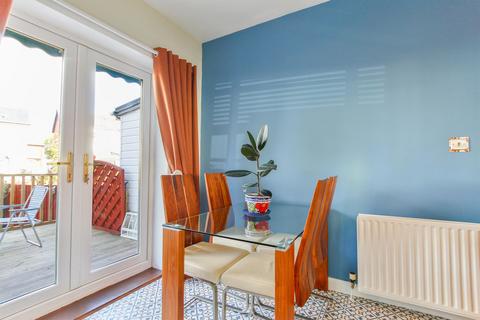 23 Blythswood Crescent, Largs, KA30 8HX