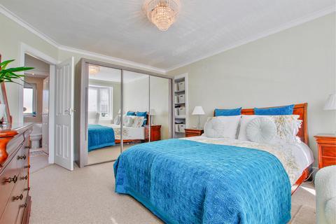 23 Blythswood Crescent, Largs, KA30 8HX