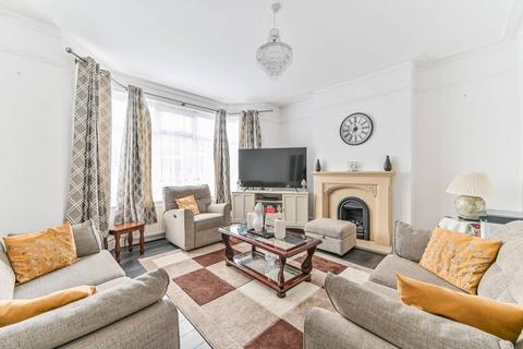 4 bedroom terraced house for sale, Fairview Road, Norbury, London, SW16