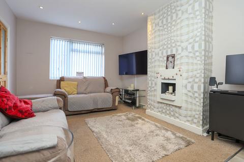 37 Chester Rise, Oldbury, B68 0SS