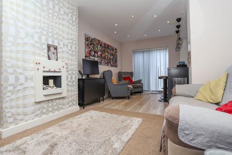 37 Chester Rise, Oldbury, B68 0SS