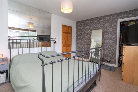 37 Chester Rise, Oldbury, B68 0SS
