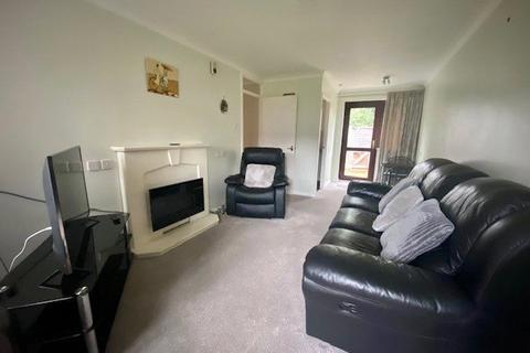 1 bedroom bungalow to rent, Middlebridge Street, Hampshire SO51