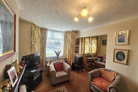 67 Gillsway, Northampton, NN2 8HT