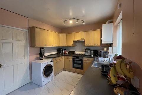 2 bedroom terraced house for sale, Carlton Road, Worksop S80