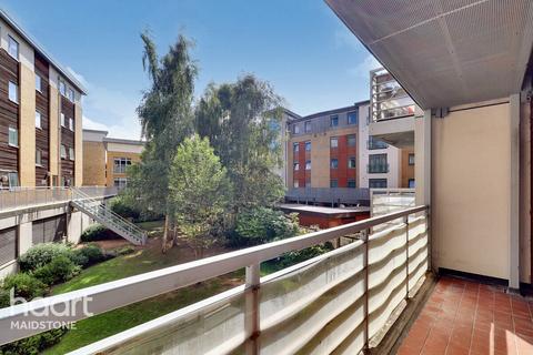 2 bedroom apartment for sale, Kingfisher Meadow, Maidstone