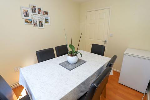 2 Hunslet Close, Quinton, Birmingham, B32 2RW