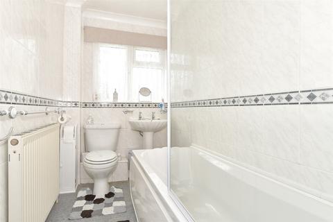 18 Wildman Close, Gillingham, ME8 9SL