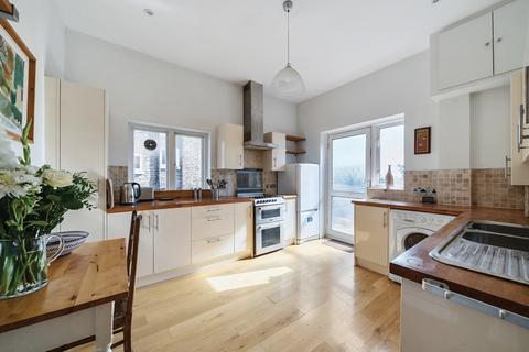 3 bedroom apartment for sale, The Avenue, Queen's Park, NW6