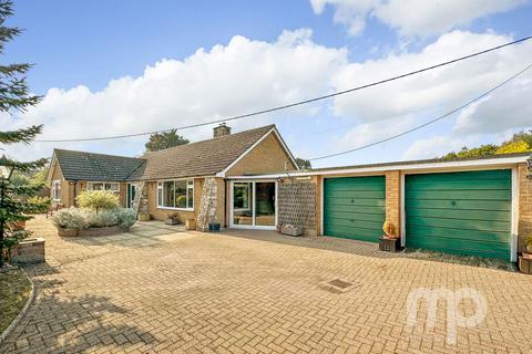 4 bedroom detached bungalow for sale, Hackford Road, Wymondham NR18