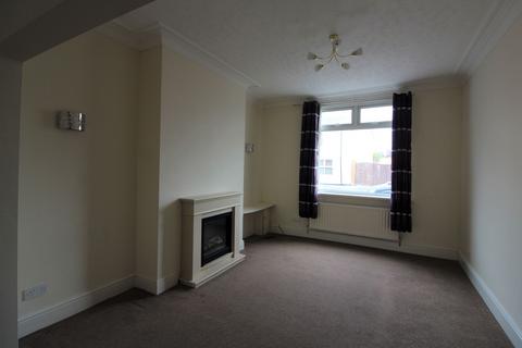 3 bedroom terraced house to rent, Collingwood Street, DL14 8LL