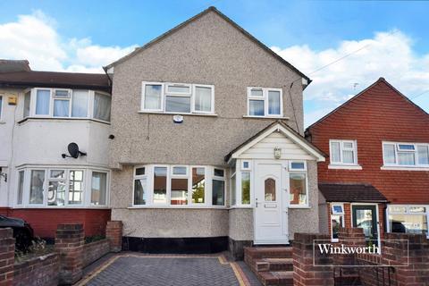 3 bedroom end of terrace house for sale, Buckland Way, Worcester Park, Surrey, KT4