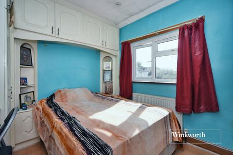 210 Buckland Way, Worcester Park, KT4 8NP