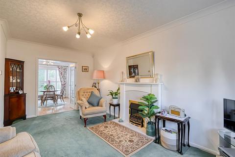 13 Grange Park, Albrighton, Wolverhampton, WV7 3EN