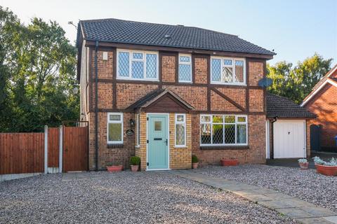 4 bedroom detached house for sale, 1 Bramblewood, Wombourne, Wolverhampton