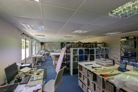 Office to rent, Unit 12 Home Farm, Loseley Park, Guildford Surrey, GU3 1HS