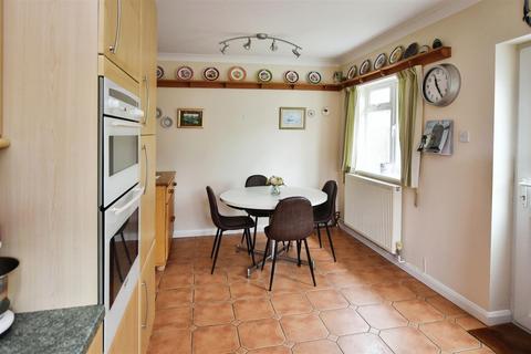 2 bedroom detached bungalow for sale, School Lane, Uffington, Stamford