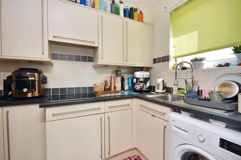 1 bedroom flat for sale, Upperton Road, Eastbourne