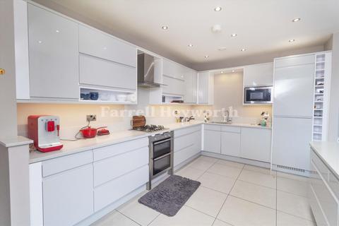 3 bedroom flat for sale, The Residence, Lancaster LA1