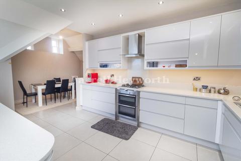 3 bedroom flat for sale, The Residence, Lancaster LA1