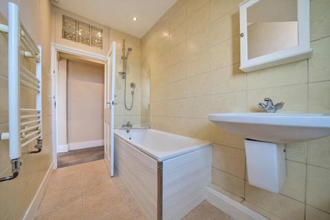 2 bedroom flat for sale, Carmalt Gardens, Putney