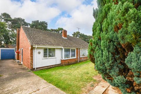 2 bedroom semi-detached bungalow for sale, Moulton Avenue, Kentford CB8