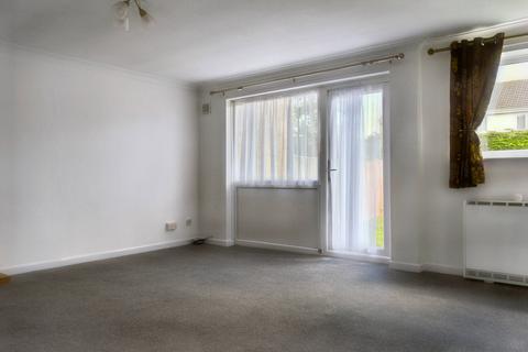 2 bedroom apartment to rent, Lime Tree Close, Bridgwater