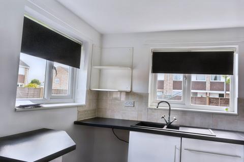 2 bedroom apartment to rent, Lime Tree Close, Bridgwater