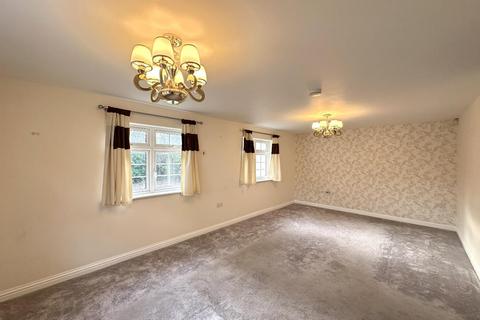 4 bedroom detached bungalow to rent, Covey Road, Worcester Park