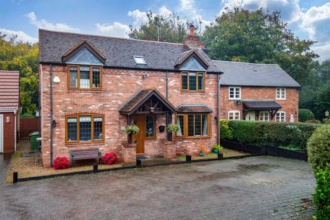 4 bedroom detached house for sale, The Gutter, Belbroughton, Stourbridge, Worcestershire, DY9