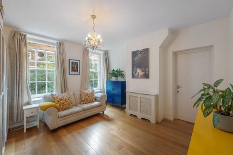 1 bedroom ground floor flat for sale, Vicarage Crescent, London SW11