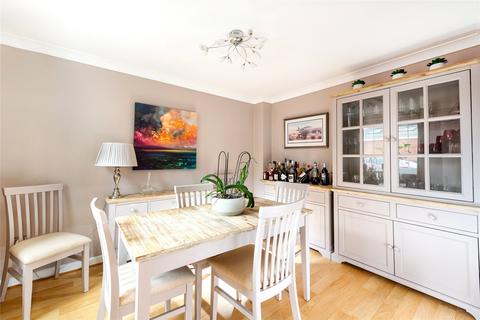 22 Johnsons Field, Olney, MK46 5JF