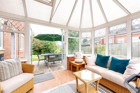 22 Johnsons Field, Olney, MK46 5JF