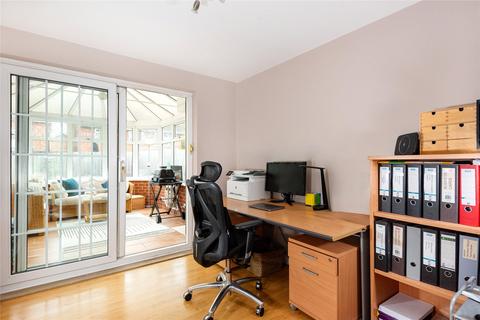 22 Johnsons Field, Olney, MK46 5JF