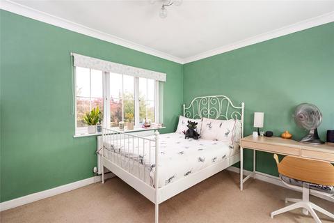 22 Johnsons Field, Olney, MK46 5JF