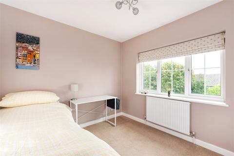 22 Johnsons Field, Olney, MK46 5JF