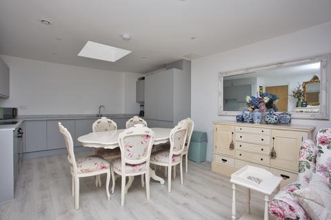 2 bedroom apartment for sale, Richmond Street, Herne Bay, CT6