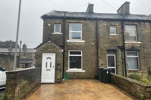 2 bedroom end of terrace house to rent, Albert Street, Bradford BD13