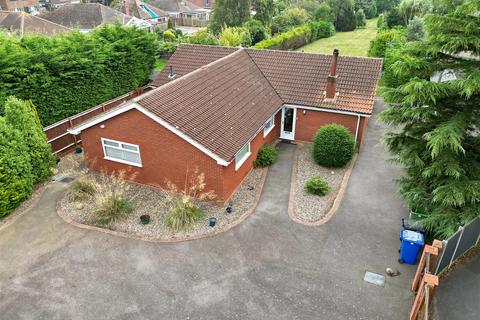 3 bedroom detached bungalow for sale, Harrington Avenue, Lowestoft