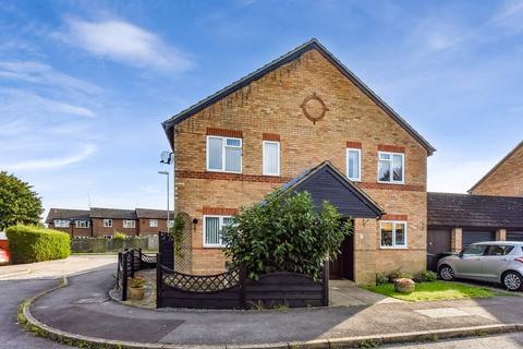 3 bedroom semi-detached house for sale, William Way, Alton, Hampshire