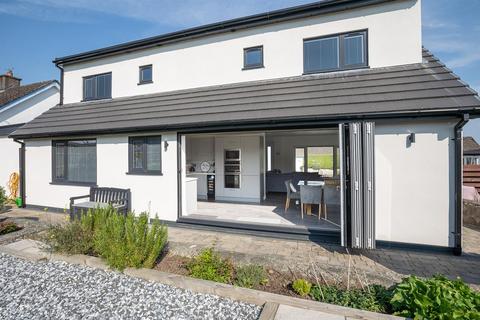 undefined, Rhianfa, Benllech, Tyn-Y-Gongl