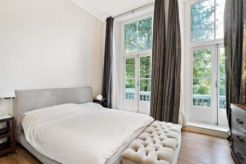 2 bedroom flat to rent, Queen's Gate, South Kensington, London, SW7