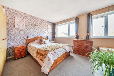 2 bedroom semi-detached house for sale, Springvale, Iwade, Sittingbourne, Kent, ME9