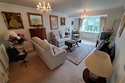 2 bedroom apartment for sale, St. Annes Road, Upperton, Eastbourne BN21