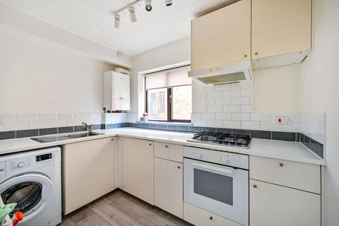 14 Cheltenham Close, New Malden, KT3 3EY
