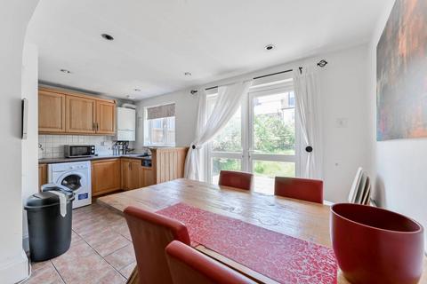 64 Stirling Road, London, N22 5BP