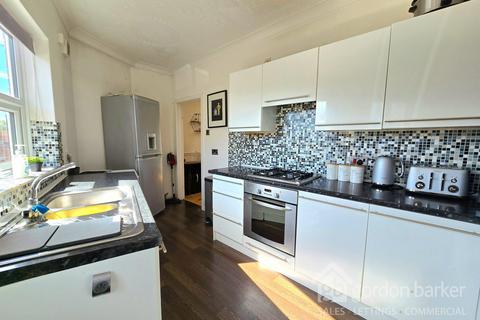 2 bedroom end of terrace house for sale, Bennett Road, Bournemouth BH8