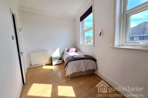 15 Bennett Road, Bournemouth, BH8 8QG