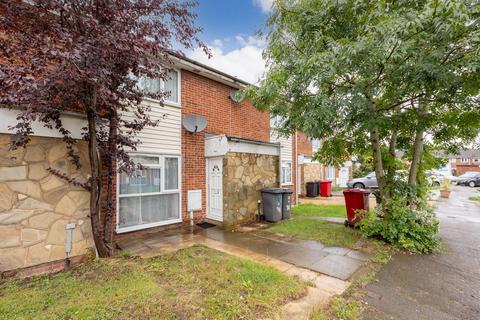 3 bedroom terraced house for sale, Tweed Road, Langley SL3